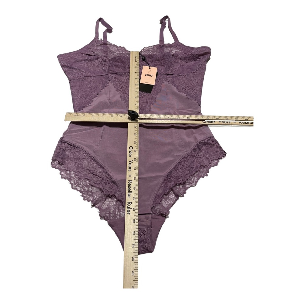 Pinsy Smoothing Lace‎ Shapewear Bodysuit NEW TAGS 2X LILAC - Picture 2 of 9